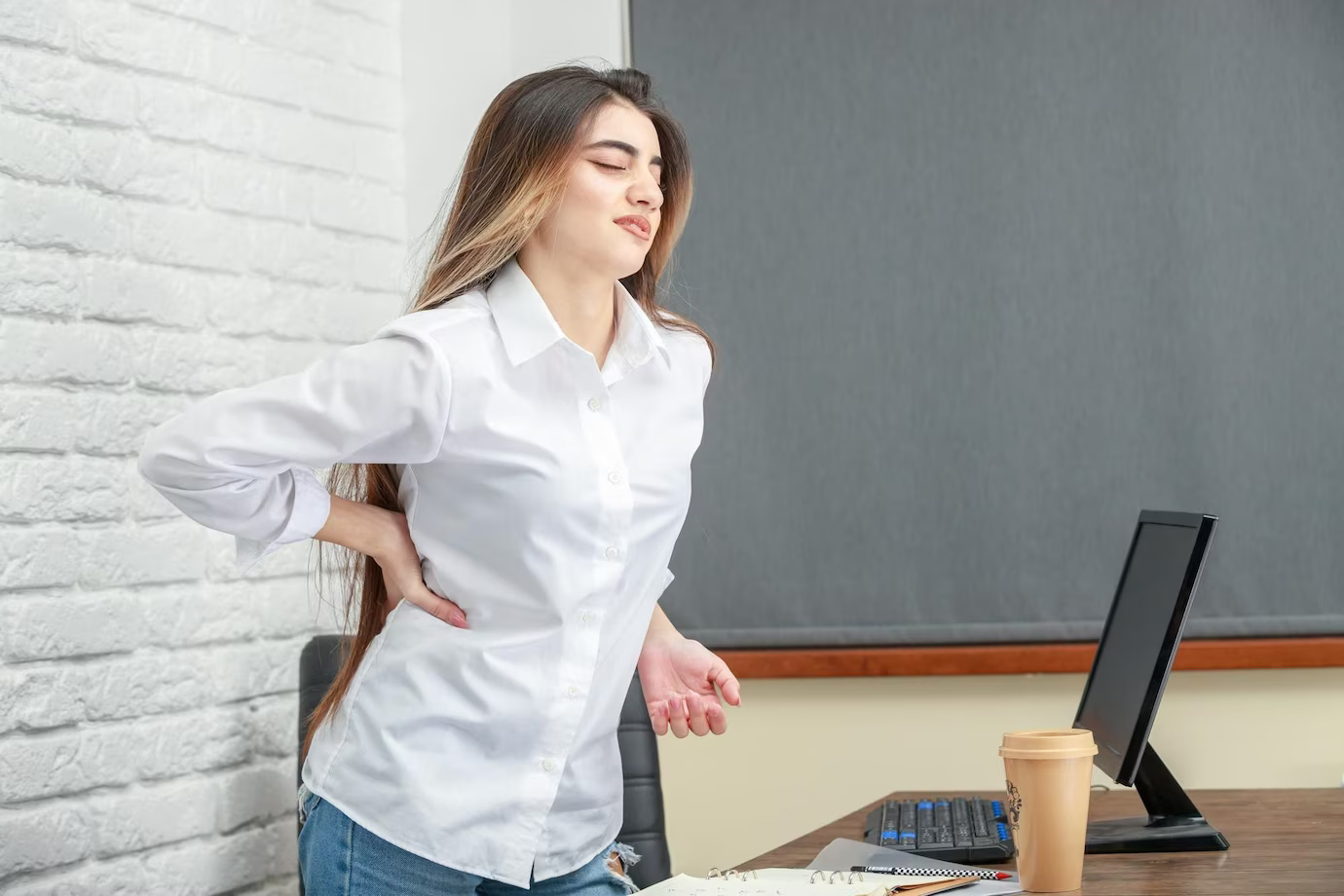 office backpain for women